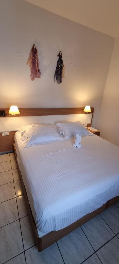 St Paul's Chrysanthi Apartment